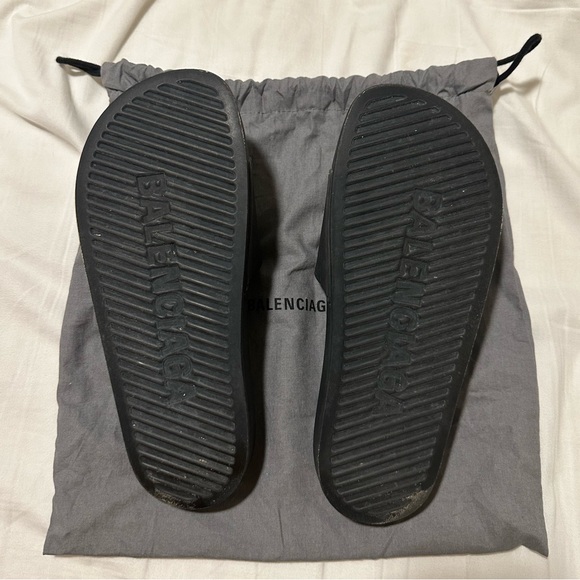 Balenciaga Pool Slides - Picture 2 of 6